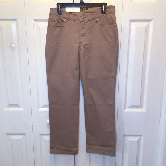 Lee Womens Mauve Relaxed Fit Straight Leg Jean Size 10S-Irregular - Picture 1 of 7
